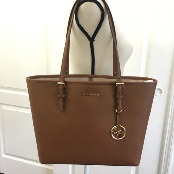 Michael kors medium carryall tote bag & Wallet set - Picture 7 of 8